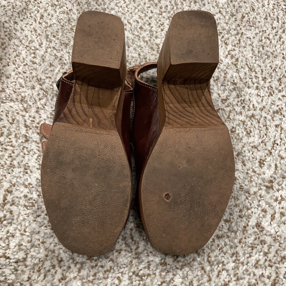Bed Stu wooden Heels,these fit like a sz 6 IMO - Picture 8 of 11